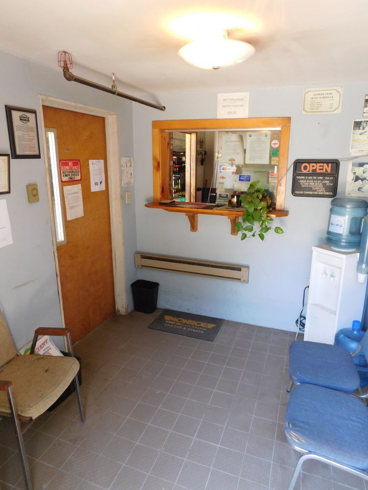 Established Auto Garage Business Only - For Sale: 128 Chester Rd, Raymond, NH 03077